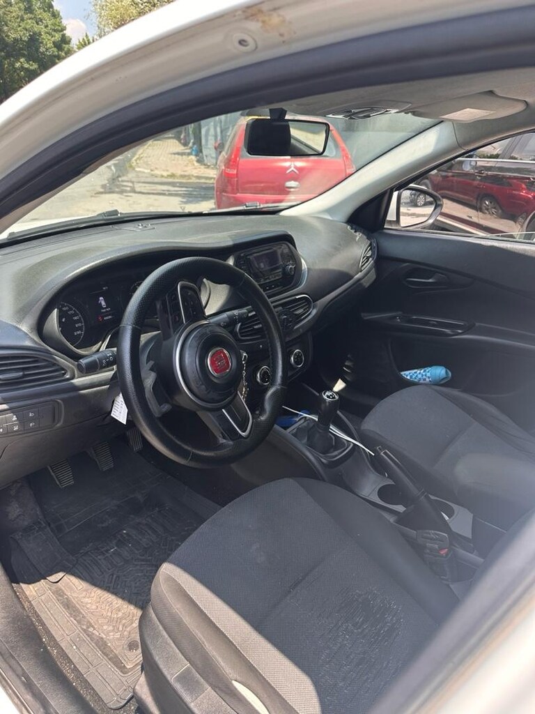 TERTEMİZ TAKSİ ÇIKMASI 2021 model 460.000 km - 6
