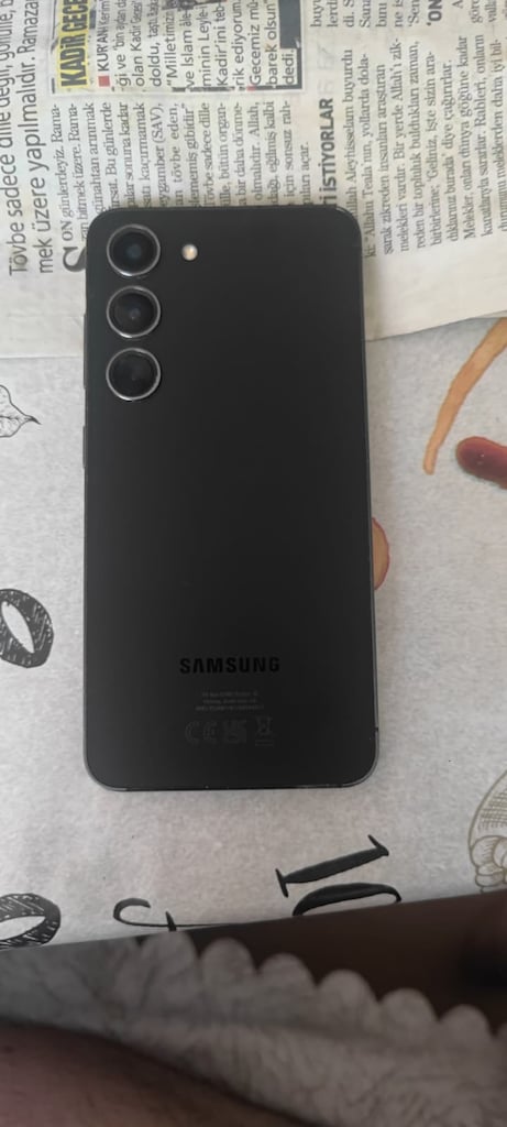 Samsung Galaxy S23 - 2