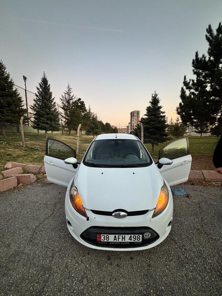 FORD FİESTA - 13