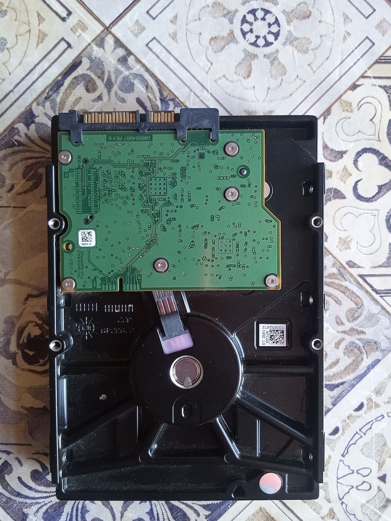 Arızalı Seagate 2TB 7200RPM 64MB Cache HDD (ST2000DM001) - 2