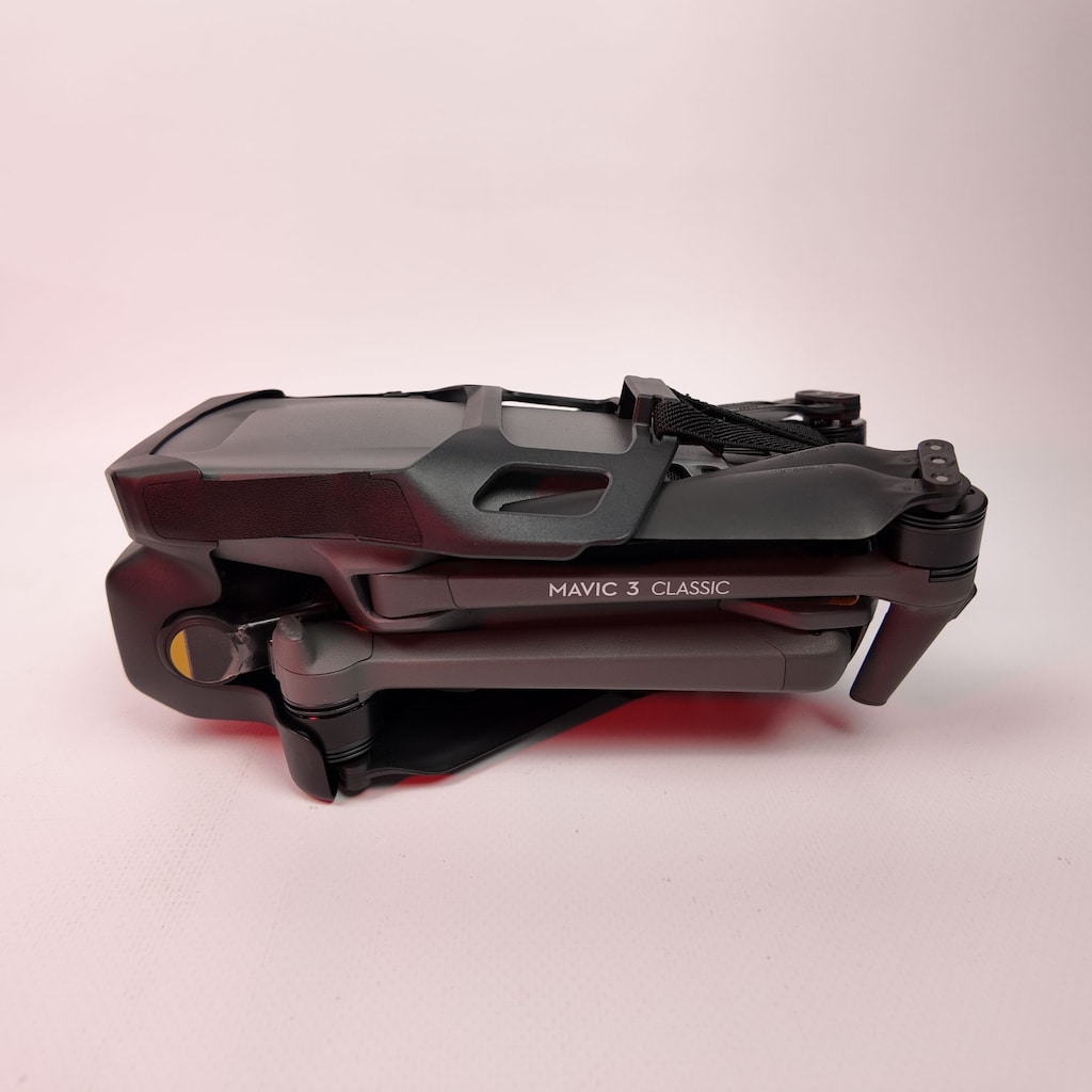 DJI MAVIC 3 CLASSIC DRONE KUTUSUNDA İKİNCİ EL TEMİZ CİHAZ - 15