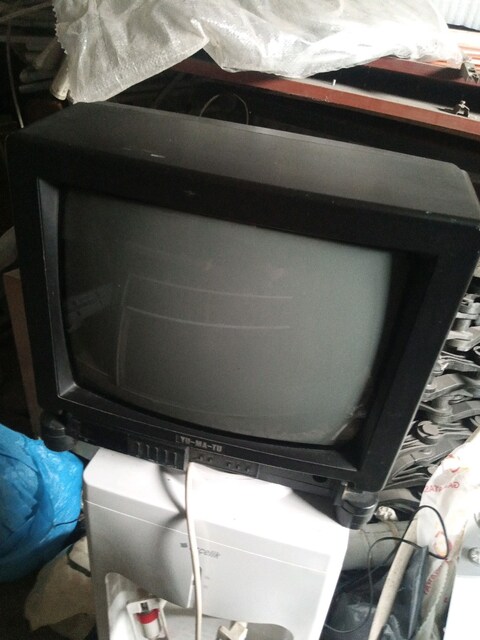 yumatu 37 ekran TV