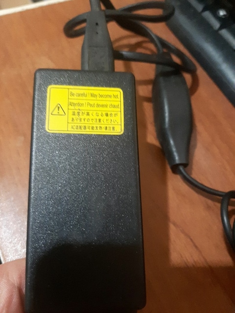 toshiba 19v 2.37a pa3822u-1aca - 6