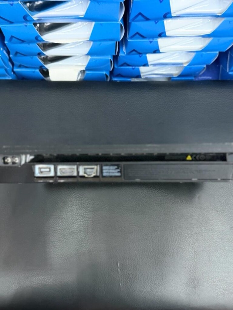 Temiz PlayStation 4 Slim - 500 GB + 2 Kol - 3