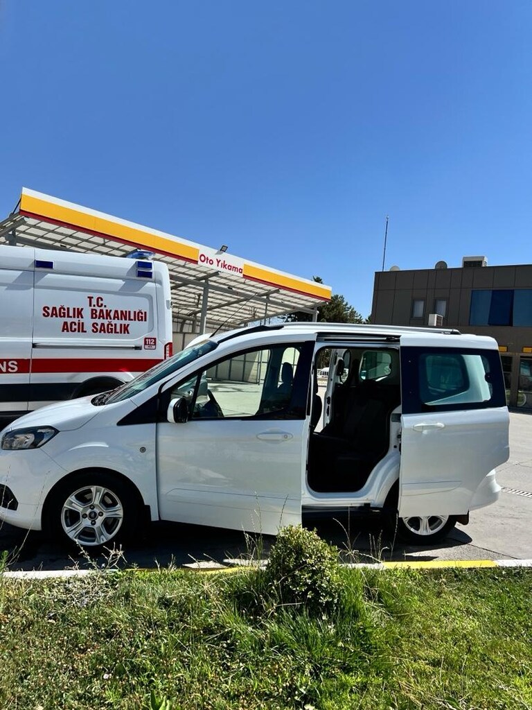 ford tourneo courier - 9
