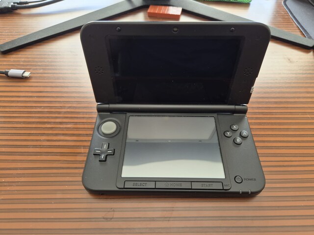 SİYAH NİNTENDO 3DS XL