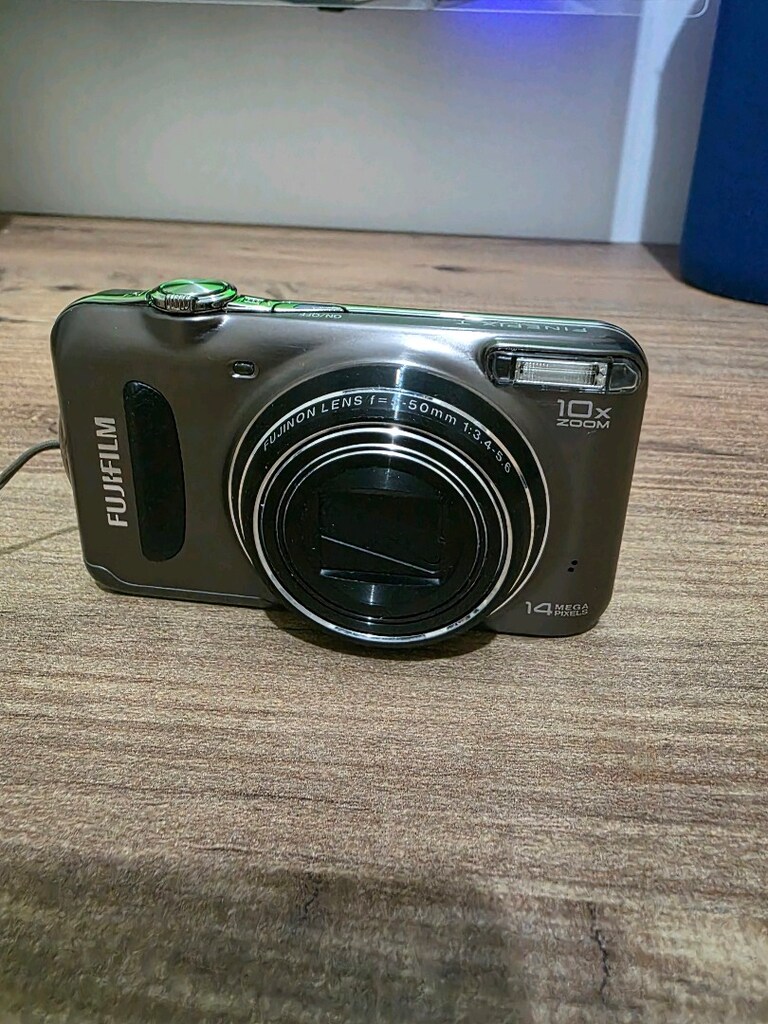 Fujifilm FinePix T200 - 8