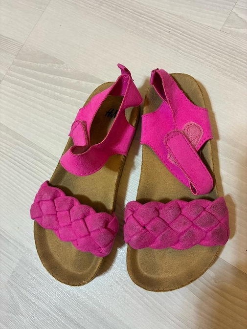 H&M sandalet