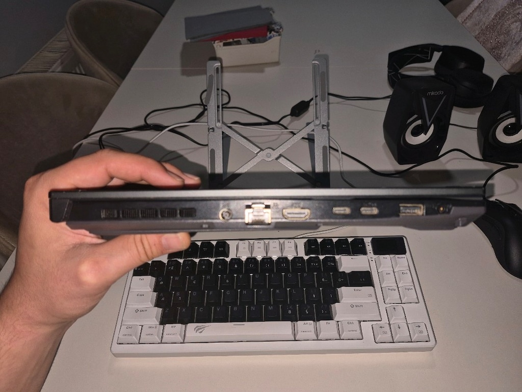 ASUS RUF GAMİN A15 ve SAĞLAM EKİPMANLAR - 4