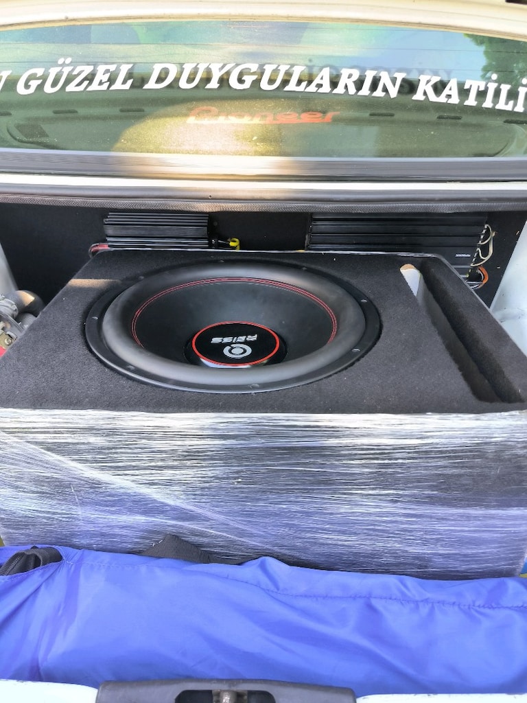 3 ay kullanılmış bass ve Pioneer teyp - 2
