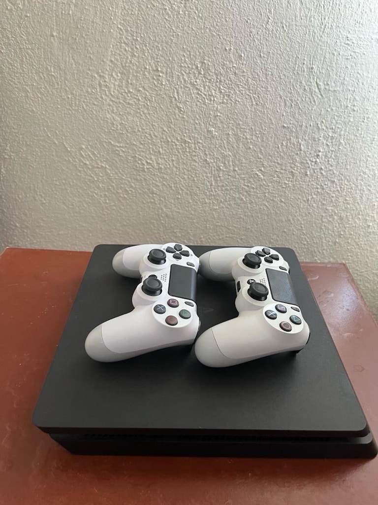 PS4 SLİM 500 gb - 2