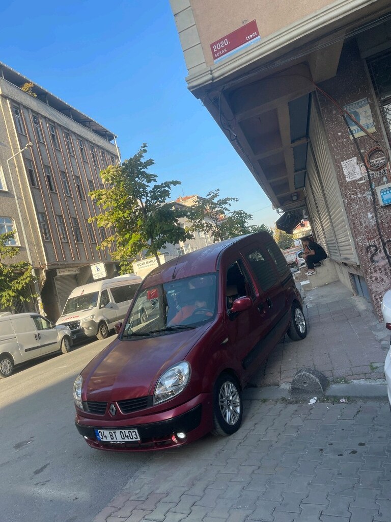 Sahibinden Satılık Bordo Kangoo - 2