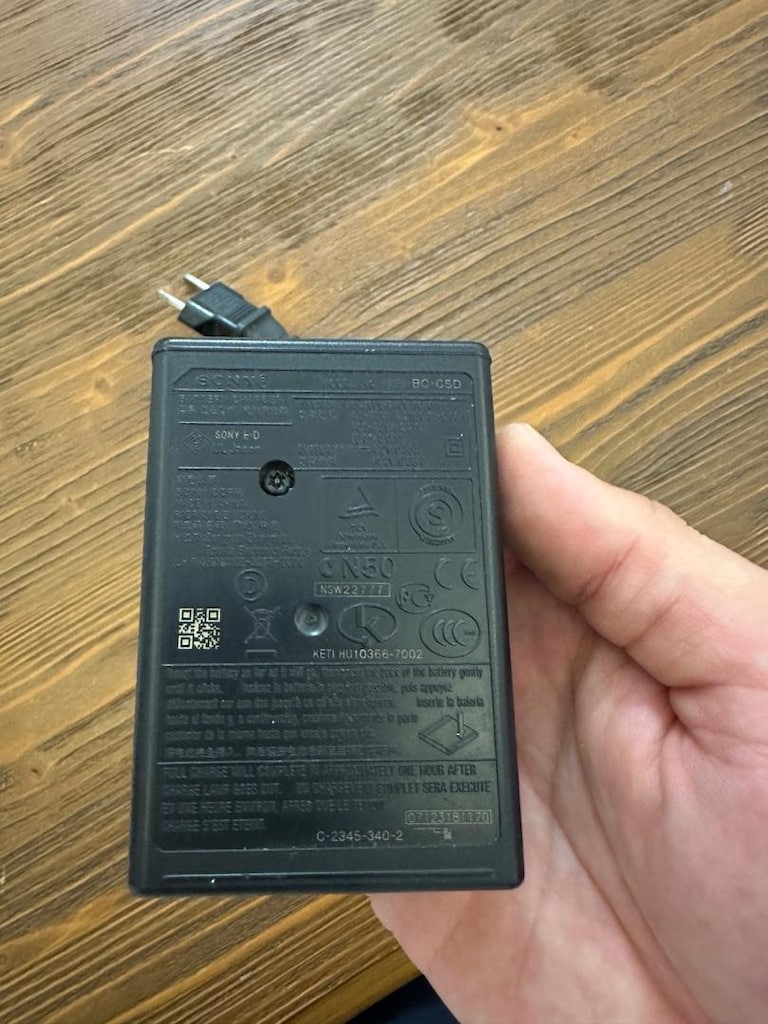 Sony Bc-Csd Batarya Şarj Cihazı - 2