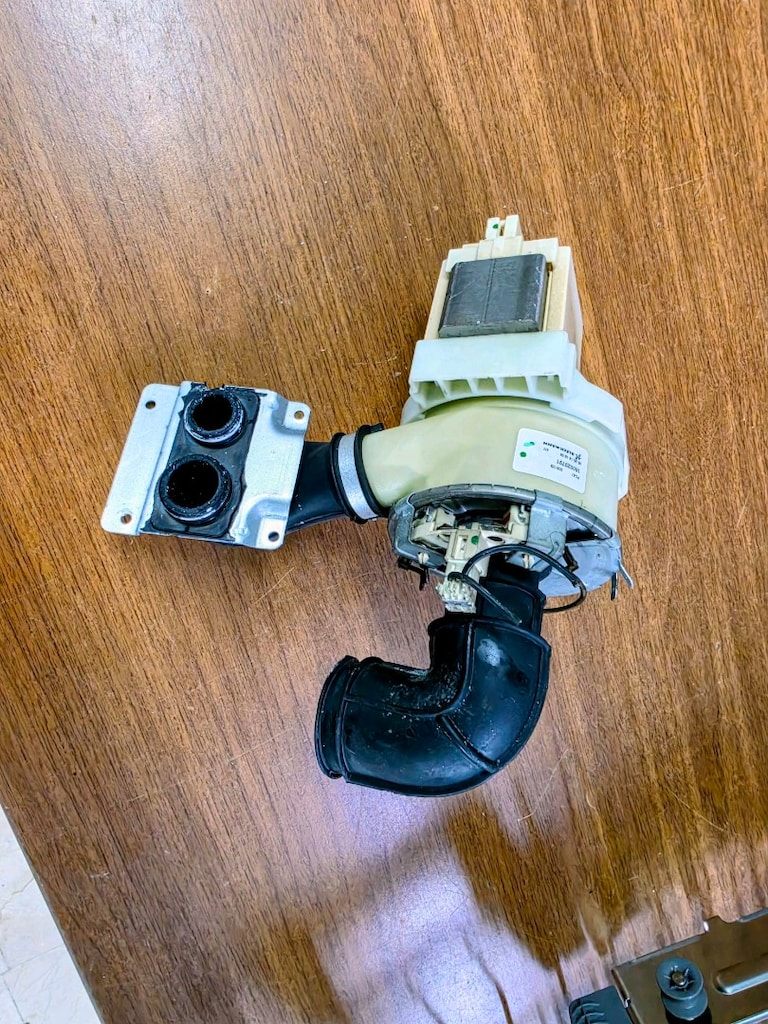 Bulaşık Makinesi Sirkülasyon Yıkama Motoru Pompası Ariston LBF 31 - 2