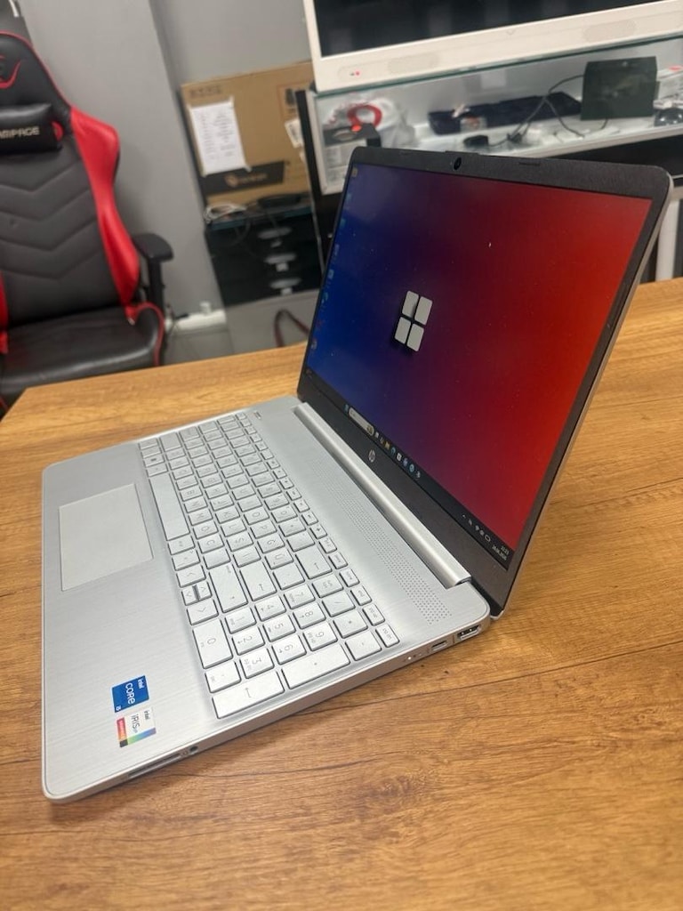 HP i5 12 nes (14) 8 ram 512 m2 çok temiz - 4