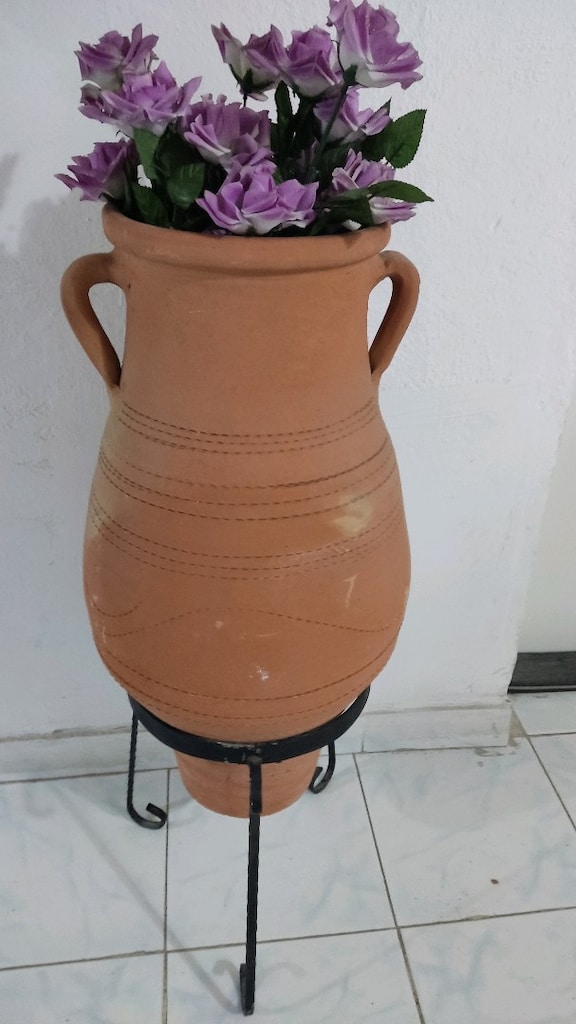 Küp Dekoratif Toprak, çiçeklik ve küp.