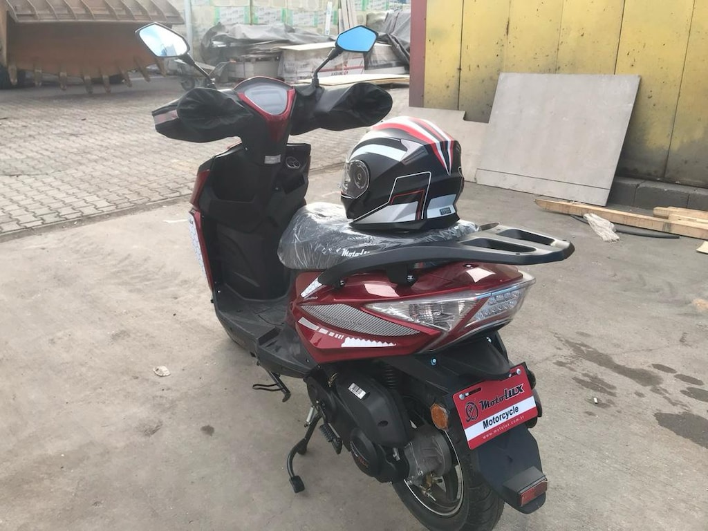 Kırmızı Motolux Scooter - 3