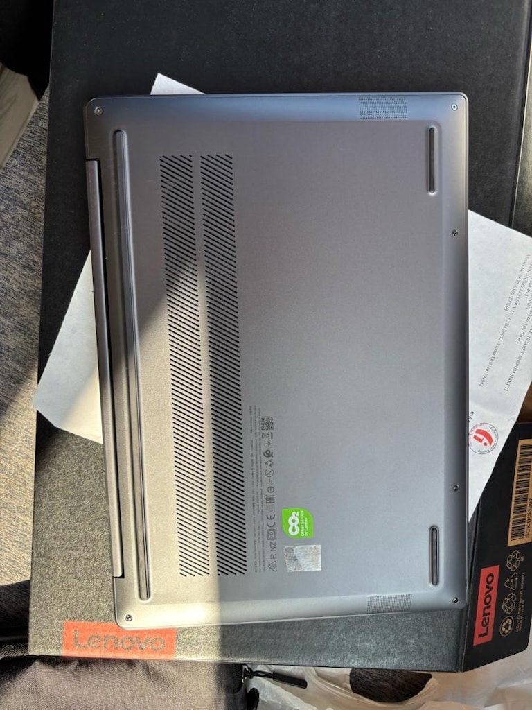 Lenovo Yoga Slim 6 Oled Laptop (Kırık Ekran) - 5