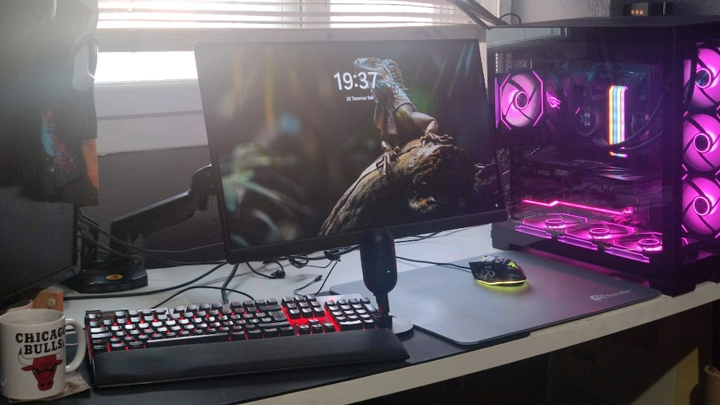 380 Hz Asus Rog Strix Fast İps Monitör Asus Rog Strix XG259QN 24.5 İnç - 4