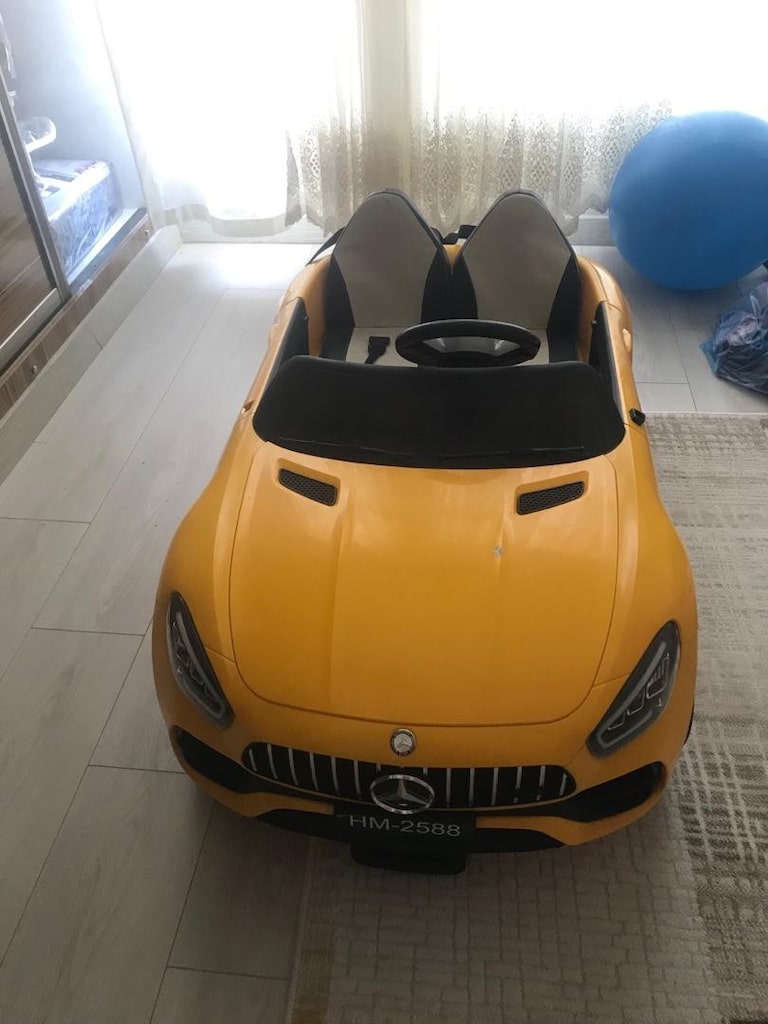 12 Volt akülü araba