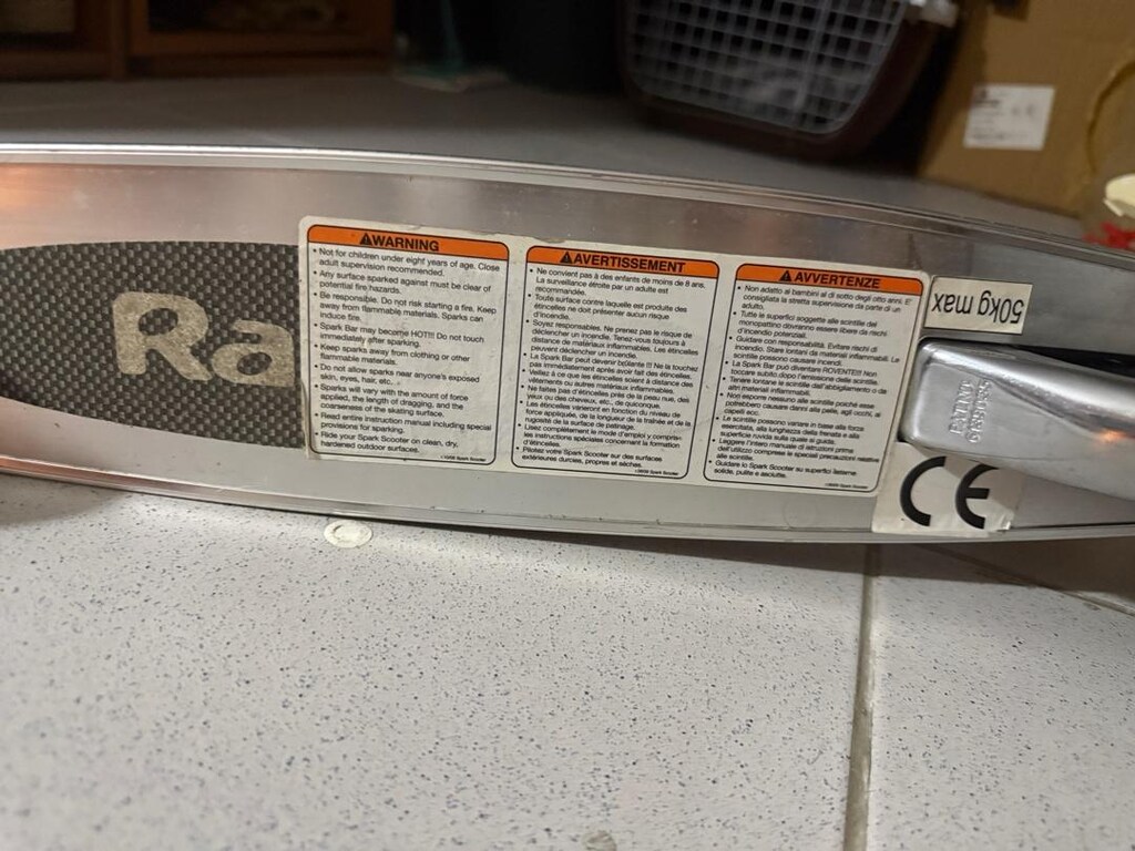 Razor Marka Scooter 50 kg kadar - 9