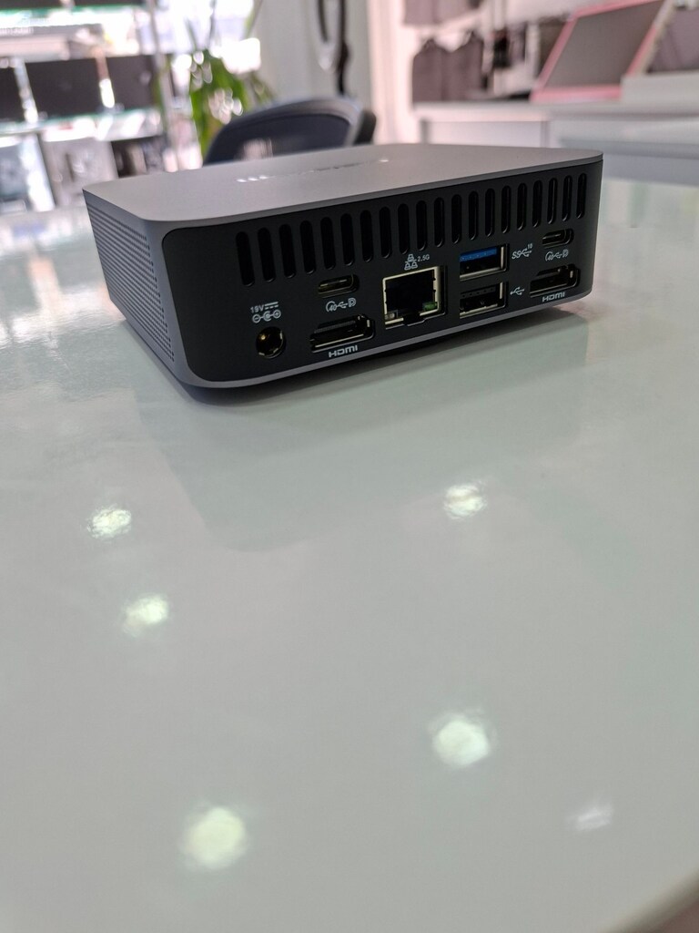 GEEKOM GT12 PRO INTEL I7 12650H 16GB DDR4 RAM 512GB NVME SSD MINI PC - 4