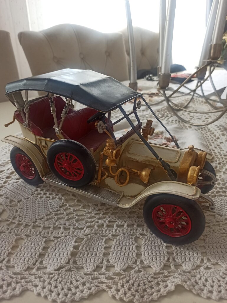EL YAPIMI DEKORATİF METAL MODEL ARABA - 5