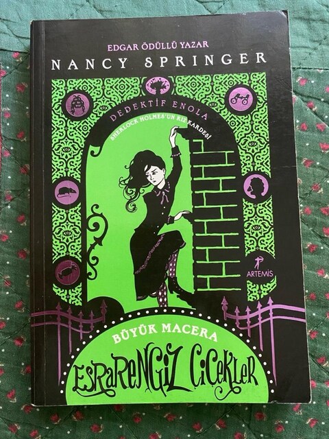 Esrarengiz Çiçekler / Nancy Springer - Dedektif Enola Sherlock Holmes