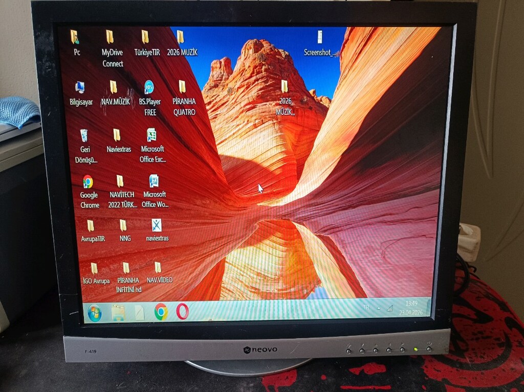 Neovo F-419 Monitör 19" VGA Dvi .pixel - 11