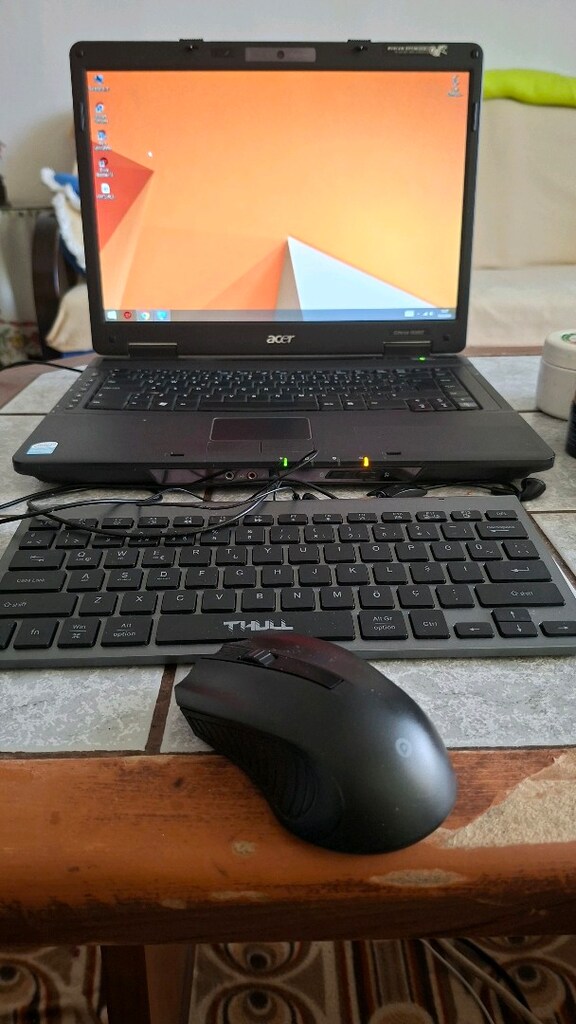 Öğrenci ve genç nesil için ofis ders müzik vs. İşler için acer leptopu - 10