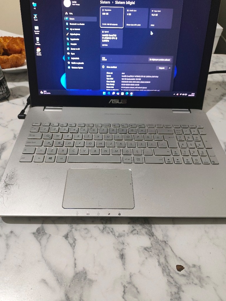 ASUS İ7 İŞLEMCİ 16 GB RAM 4 GB EKRN K - 6