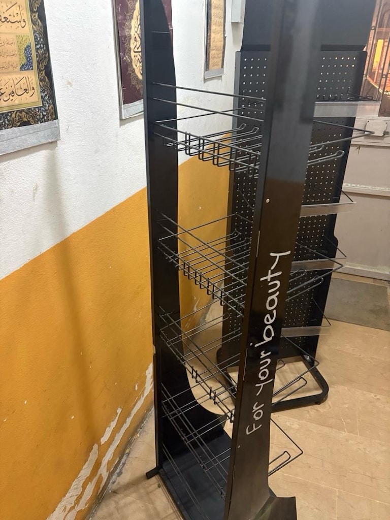 2 Adet Metal Askılık Standı Sağlam Temiz Acil Satılık - 7