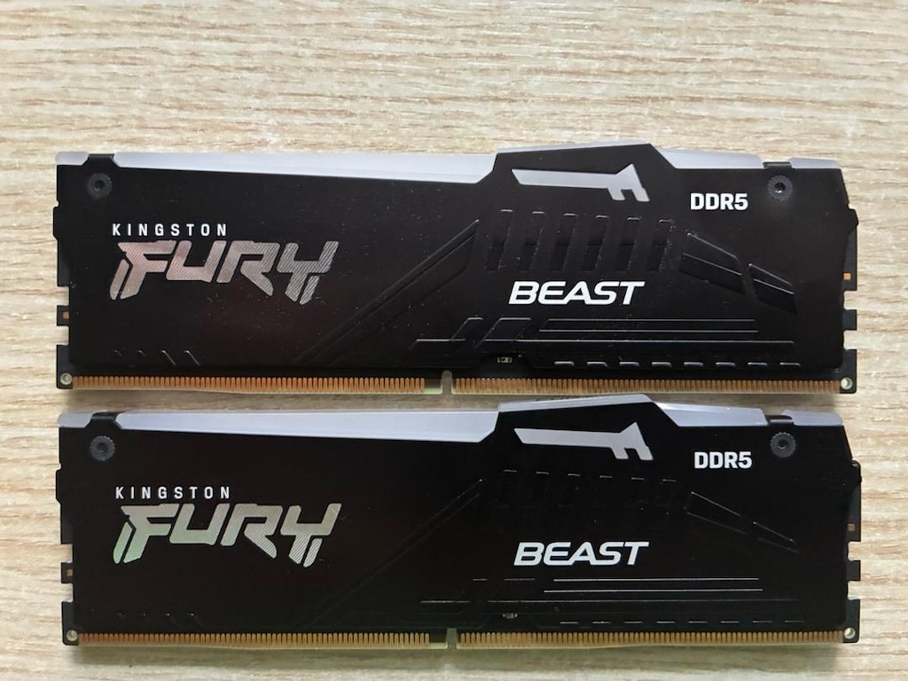 Kingston Fury Beast RGB 32GB (2x16) 5200MHz DDR5 CL36 RAM - 2