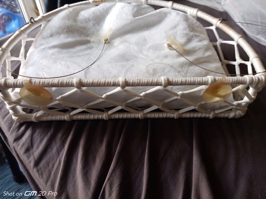 Kedi icin cama monte edilen yatak,b ecevit bulvarı Ant - 4