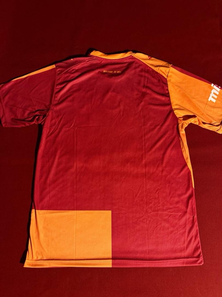 Galatasaray imzalı iç saha Forma - 5