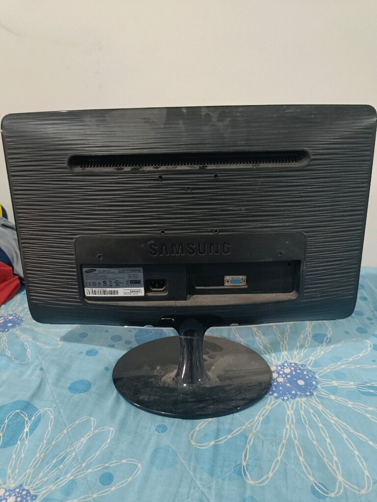 Samsung bilgisayar monitörü sorunsuz tertemiz - 2
