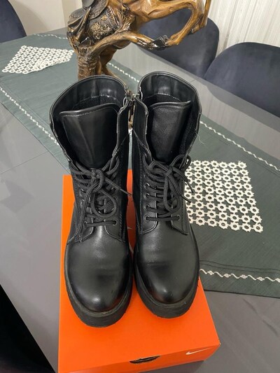 Kadın siyah bot / Derimod