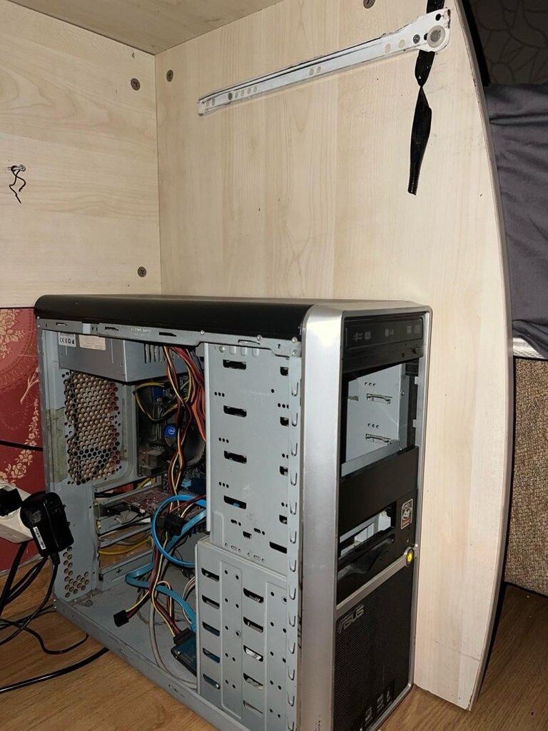 Hazır Oyuncu Bilgisayarı + 27’’ Monitör + Ekipman - 5