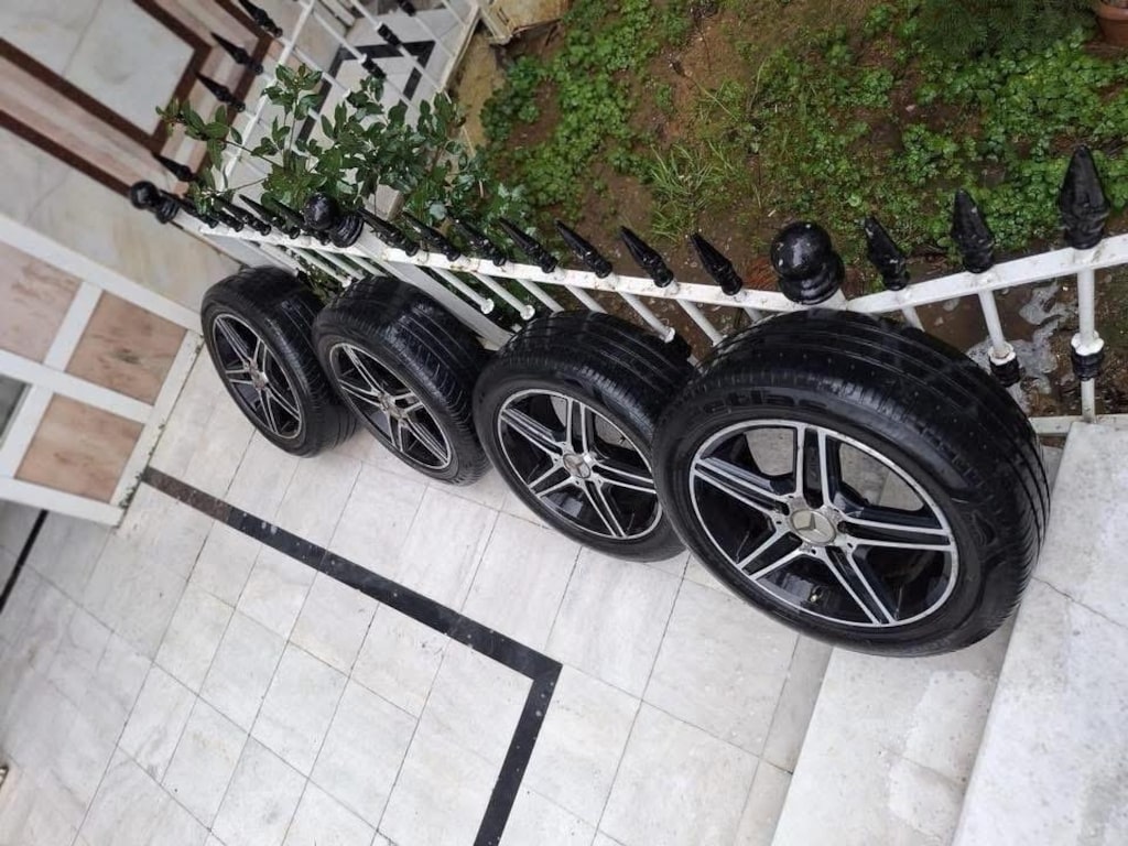 Mercedes Amg dir Cla Lara olur C serisi E serisi hepsine olur bijon - 5