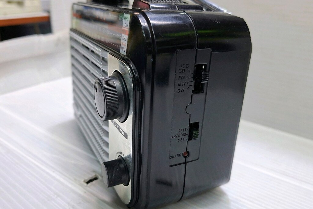 Elektrikli,Şarjlı,Pilli,Fm'li,3 Band,Usb ve Sd Okuyuculu Radyo, Kyaka - 6