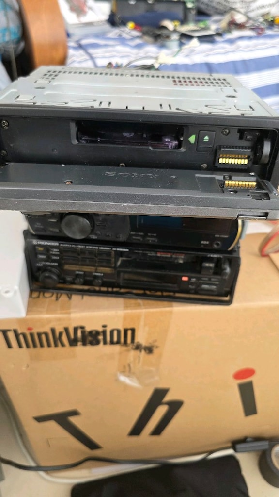 Efsane serilerden, Sony XR-C7200R AMS 3 amfi çıkışlı araba teybi. - 6