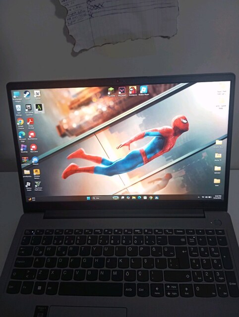 Lenovo IdeaPad 3 15ALC6 Laptop