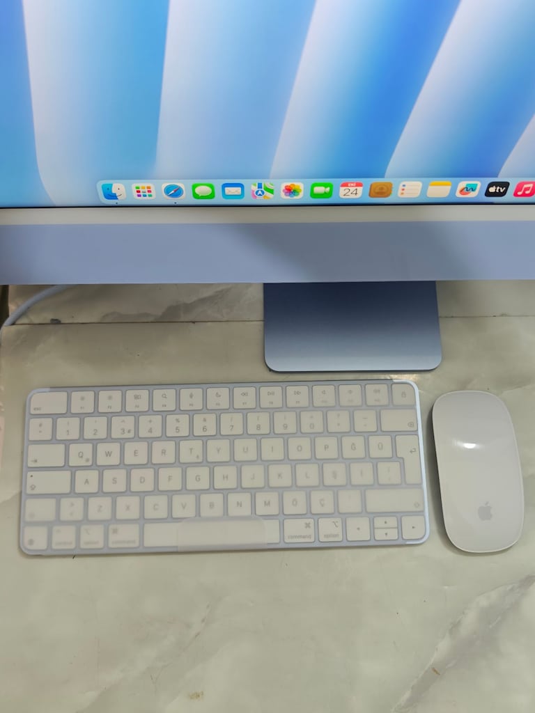 Apple iMac 24 inç M4 16 GB RAM 256 GB SSD 4.5K Retina Mavi - 2