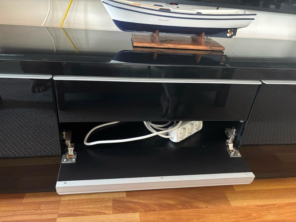 Ikea Tv Ünitesi - 2