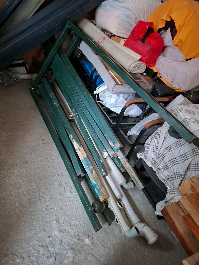 Garaj kapısı dikmeleri ve çit tel - 4