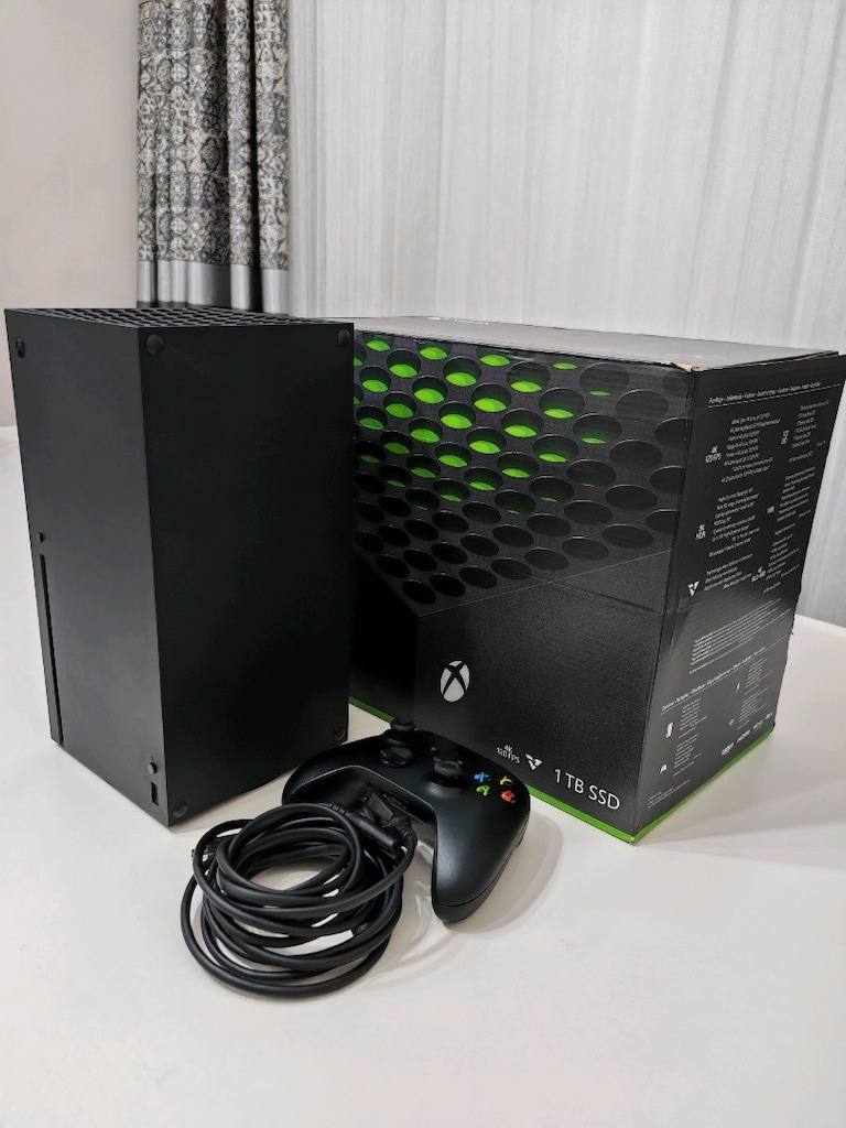 XBOX SERİES X 1TB SIFIR AYARINDA KUTULU