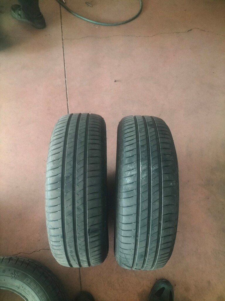 2 adet 195/65R15 yazlık lastikler sıfır gibi - 6