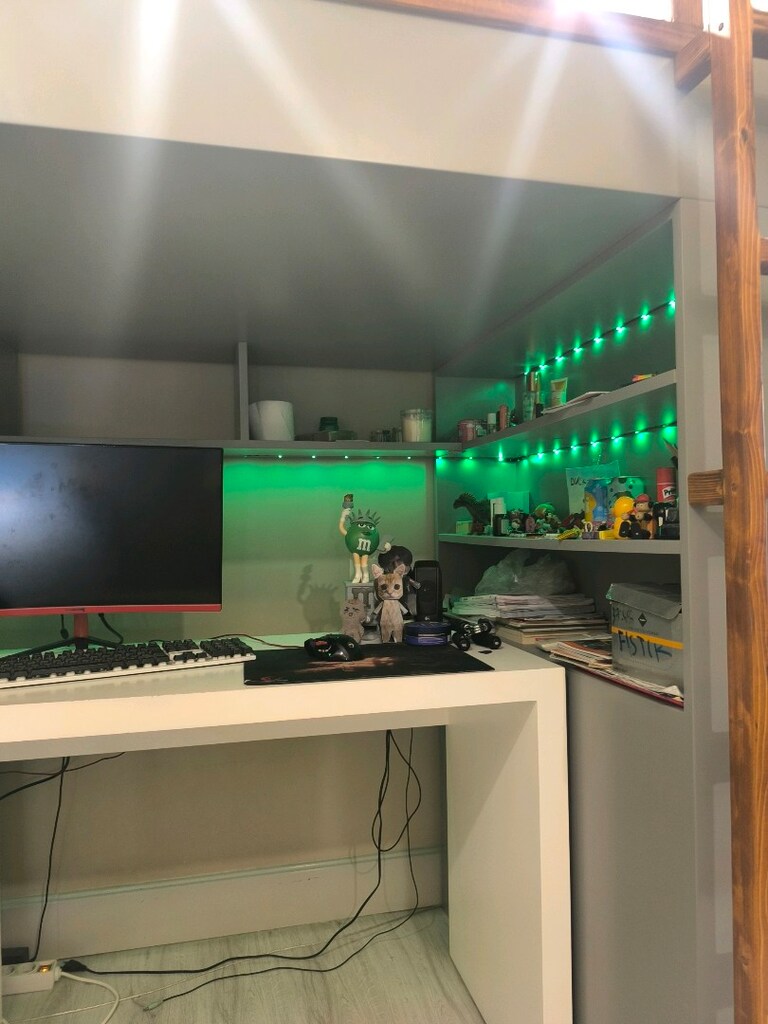 Özel yapım tek kişilik Ranza, Masa, Kitaplık, Dolap bi arada - 8
