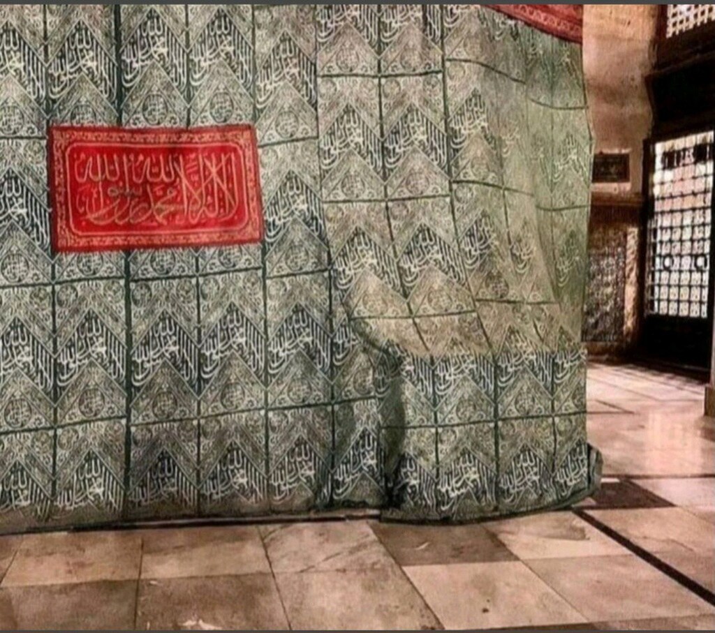 Medine'den Ravza Örtüsü Nadide Eser - 2