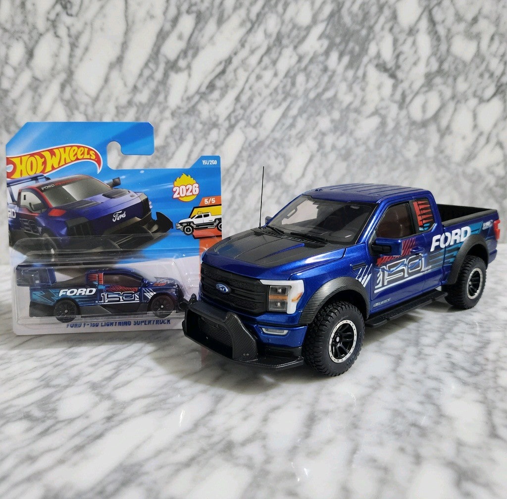 FORD F-150 LIGHTNING SUPERTRUCK Hot wheels - 3